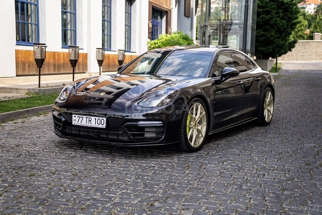 Porsche Panamera 4 E-Hybrid 2020, 42,000 km - 2.9 l - Bakı
