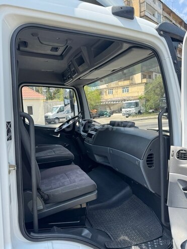 Mercedes Atego 818 2009, 282,100 km - 4.3 l - Bakı