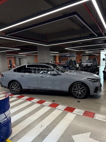 BMW 520 2024, 26,173 km - 2.0 l - Bakı