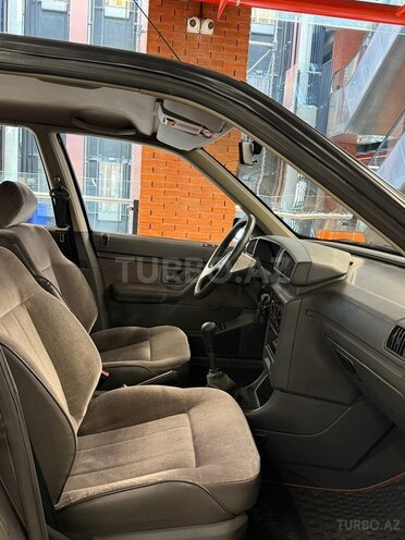 Peugeot 405 1993, 52,000 km - 1.8 л - Bakı