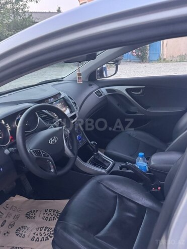Hyundai Elantra 2015, 193,768 km - 1.6 л - Bakı