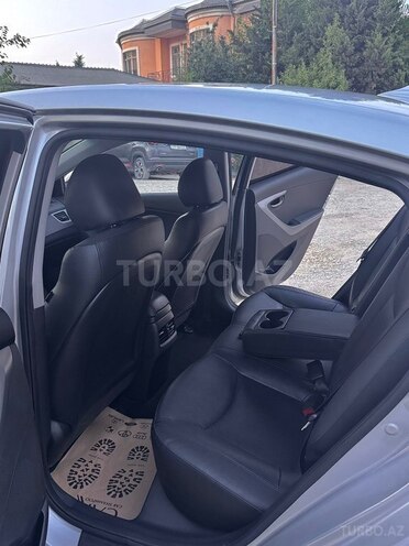 Hyundai Elantra 2015, 193,768 km - 1.6 л - Bakı