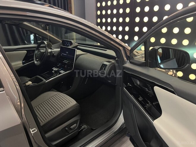 Toyota bZ4X 2023, 17,000 km - 0.0 l - Bakı
