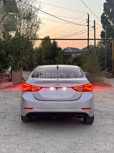 Hyundai Elantra 2015, 193,768 km - 1.6 л - Bakı
