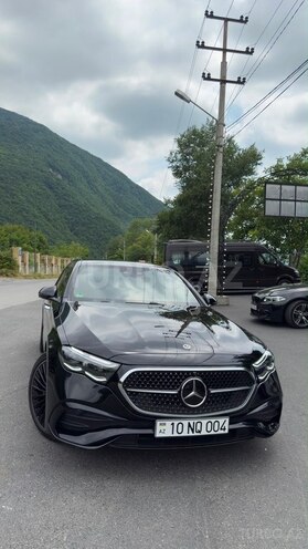 Mercedes E 200 2025, 19,000 km - 2.0 l - Şəki