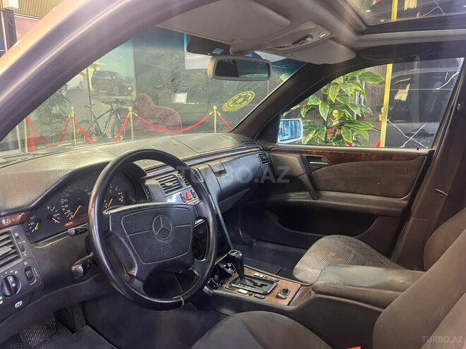 Mercedes E 240 1998, 285,473 km - 2.4 l - Sumqayıt
