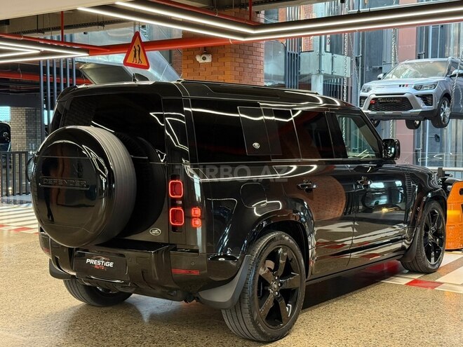 Land Rover Defender 2022, 57,000 km - 2.0 л - Bakı