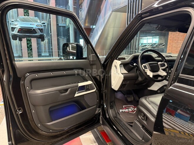Land Rover Defender 2022, 57,000 km - 2.0 л - Bakı