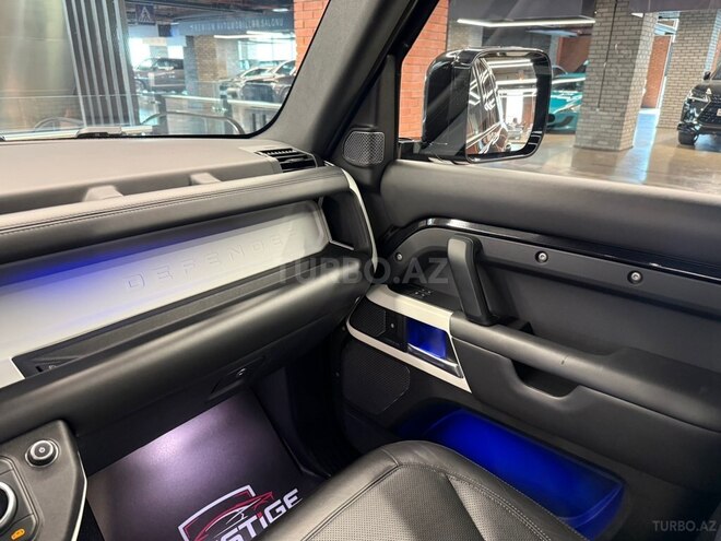 Land Rover Defender 2022, 57,000 km - 2.0 л - Bakı