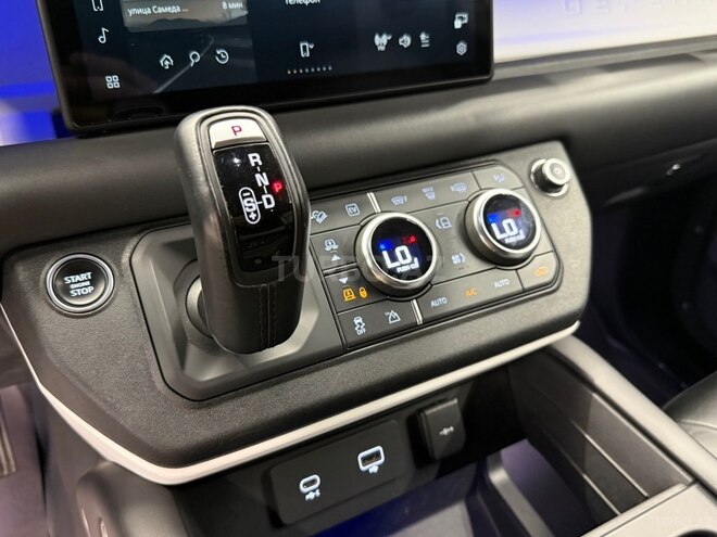 Land Rover Defender 2022, 57,000 km - 2.0 л - Bakı