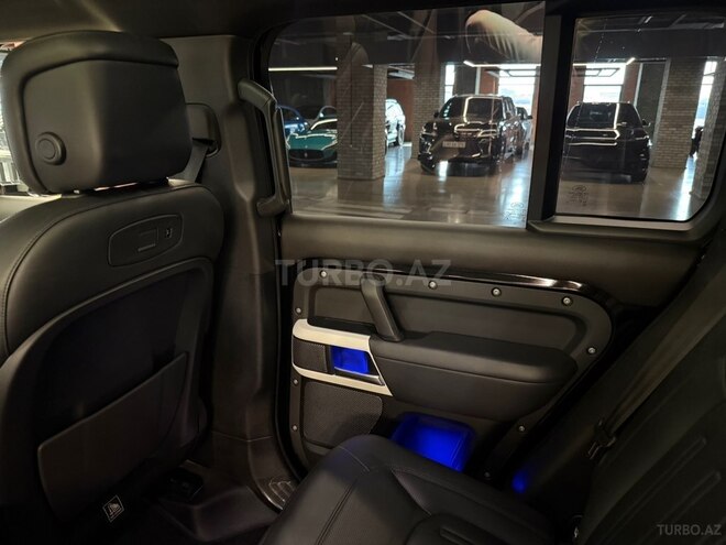 Land Rover Defender 2022, 57,000 km - 2.0 л - Bakı
