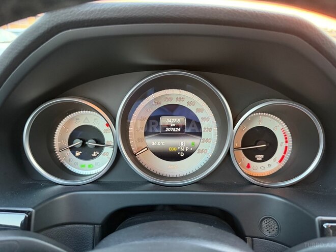Mercedes E 250 2015, 207,000 km - 2.1 l - Bakı