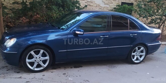 Mercedes C 220 2000, 356,875 km - 2.1 л - Bakı