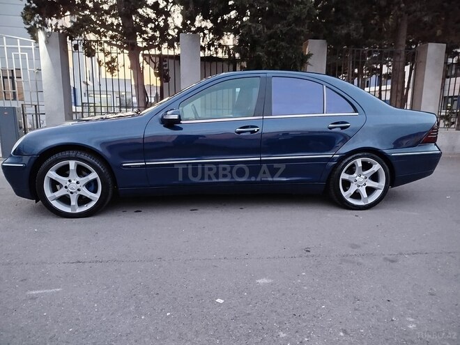 Mercedes C 220 2000, 356,875 km - 2.1 л - Bakı