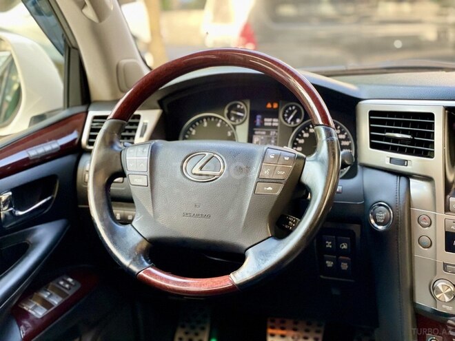 Lexus LX 570 2013, 185,000 km - 5.7 l - Bakı