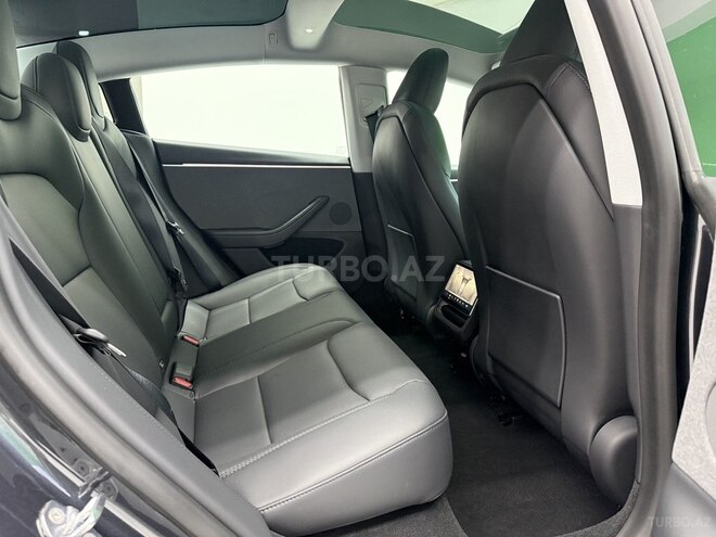 Tesla Model 3 2025, 1,900 km - 0.0 л - Bakı