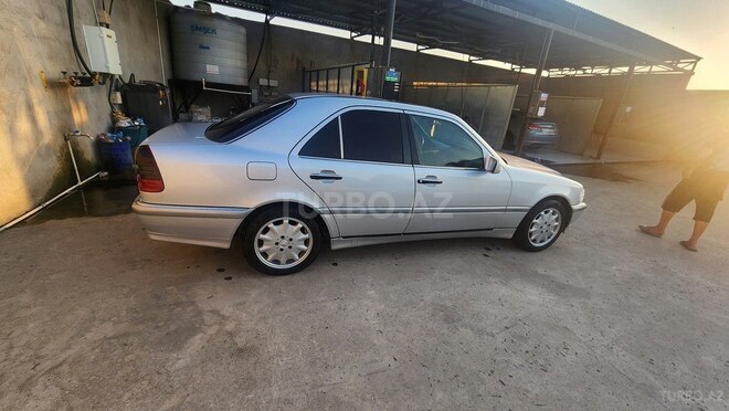 Mercedes C 180 1995, 409,832 km - 1.8 л - Masallı