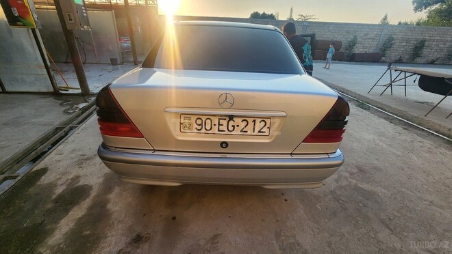 Mercedes C 180 1995, 409,832 km - 1.8 л - Masallı