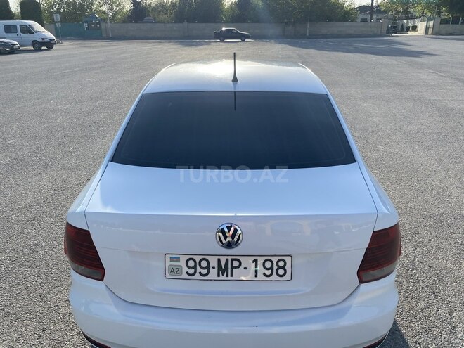 Volkswagen Polo 2017, 300,000 km - 1.6 l - Bərdə