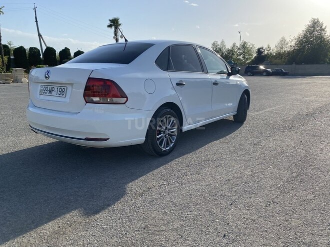 Volkswagen Polo 2017, 300,000 km - 1.6 l - Bərdə