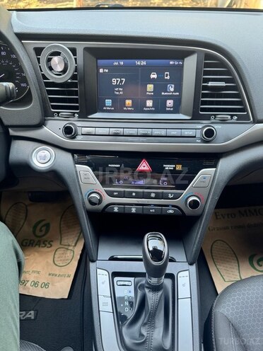Hyundai Elantra 2017, 107,826 km - 2.0 l - Bakı