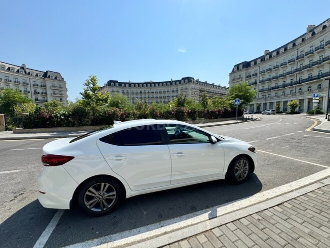 Hyundai Elantra 2017, 107,826 km - 2.0 l - Bakı