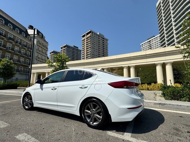 Hyundai Elantra 2017, 107,826 km - 2.0 l - Bakı