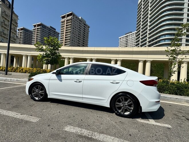 Hyundai Elantra 2017, 107,826 km - 2.0 l - Bakı