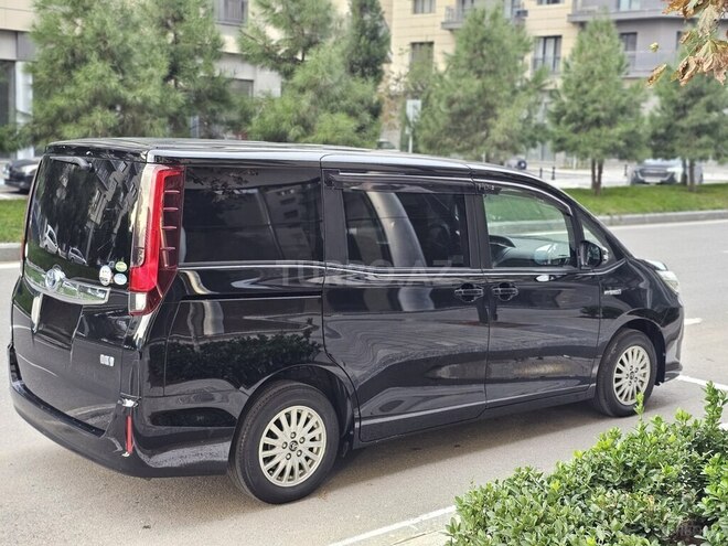 Toyota Noah 2016, 180,000 km - 1.8 l - Bakı