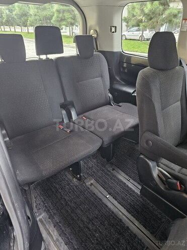 Toyota Noah 2016, 180,000 km - 1.8 l - Bakı