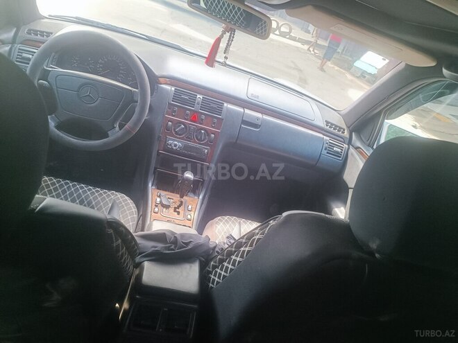 Mercedes E 220 1998, 515,000 km - 2.2 l - Bakı