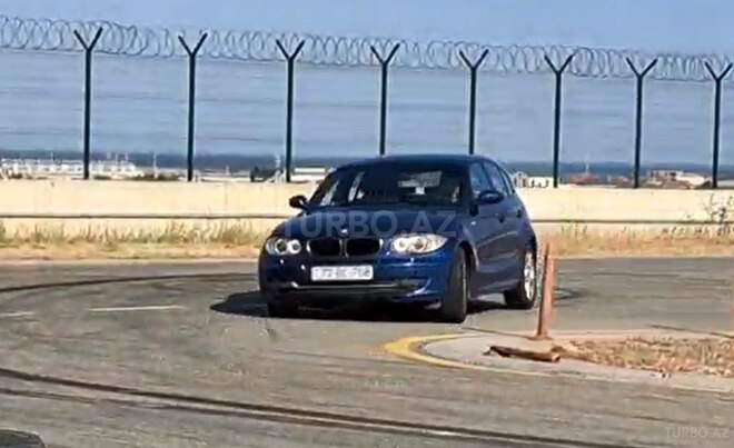 BMW  2009, 366,000 km - 2.0 л - Bakı