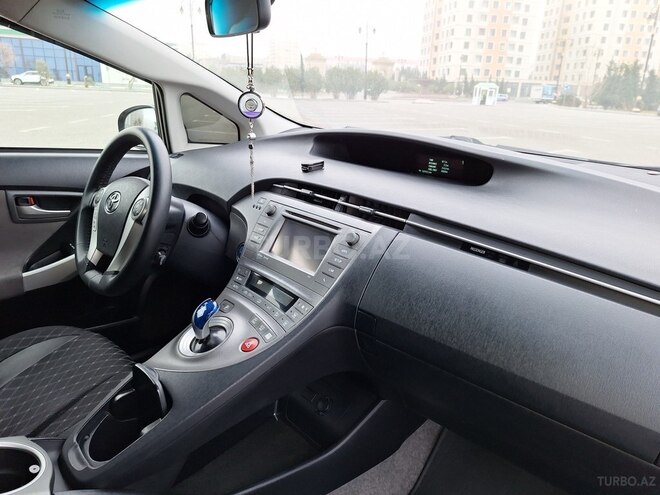 Toyota Prius 2013, 237,000 km - 1.8 l - Sumqayıt