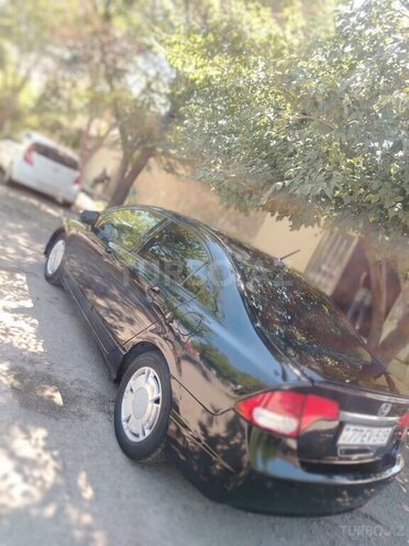 Honda Civic 2008, 675,092 km - 1.3 l - Yevlax