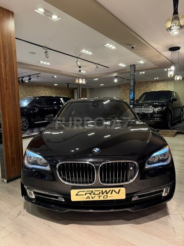 BMW 750 2014, 209,000 km - 4.4 л - Bakı