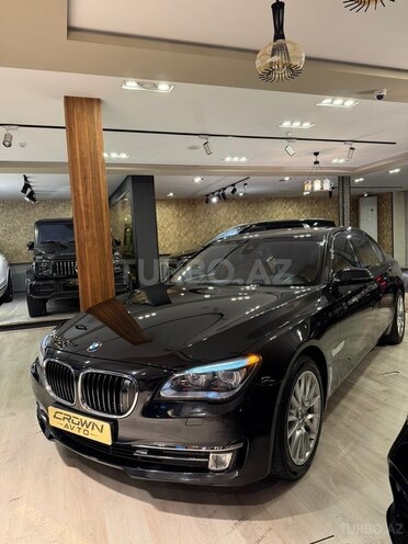 BMW 750 2014, 209,000 km - 4.4 л - Bakı