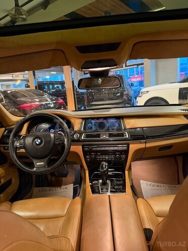 BMW 750 2014, 209,000 km - 4.4 л - Bakı