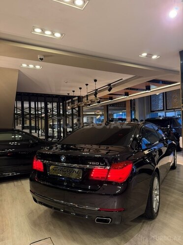 BMW 750 2014, 209,000 km - 4.4 л - Bakı