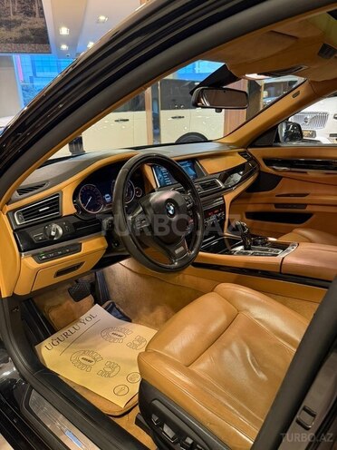 BMW 750 2014, 209,000 km - 4.4 л - Bakı