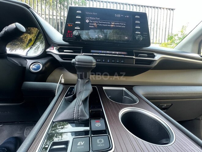 Toyota Sienna 2022, 46,000 km - 2.5 l - Bakı