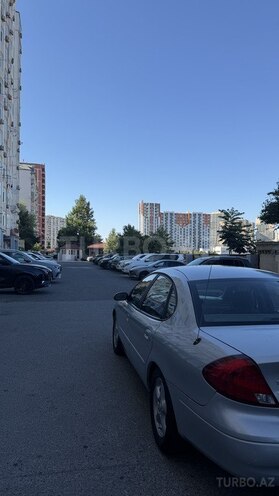 Ford  2003, 385,320 km - 3.0 l - Bakı