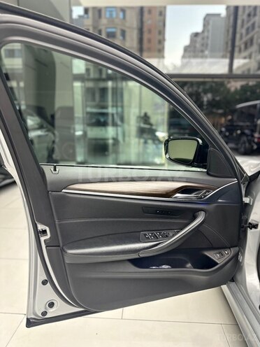 BMW 530e 2017, 153,000 km - 2.0 л - Bakı