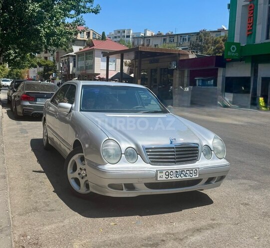 Mercedes E 240 2000, 350,000 km - 2.4 l - Bakı