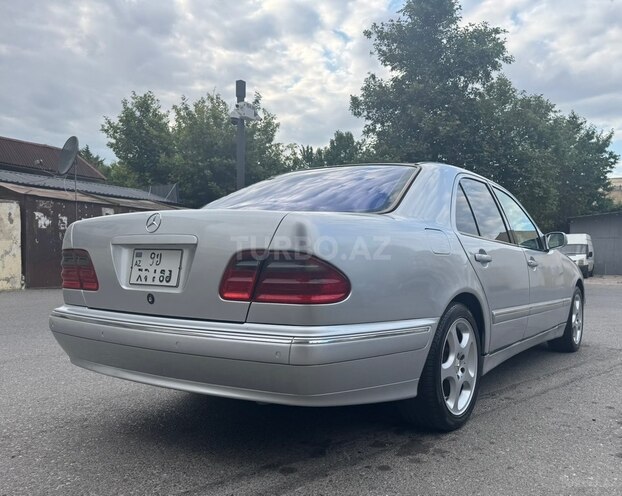 Mercedes E 240 2000, 350,000 km - 2.4 l - Bakı