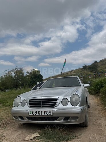Mercedes E 240 2000, 350,000 km - 2.4 l - Bakı