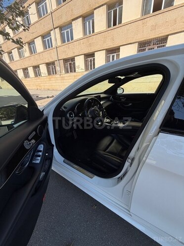 Mercedes C 300 4MATIC 2017, 178,000 km - 2.0 л - Bakı