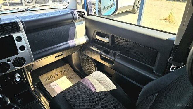 Toyota FJ Cruiser 2008, 160,000 km - 4.0 л - Bakı