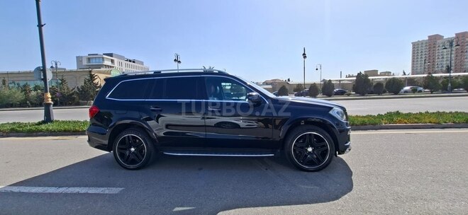 Mercedes GL 500 4MATIC 2014, 132,468 km - 4.7 l - Bakı