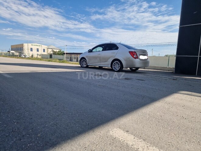 Chevrolet Aveo 2012, 404,734 km - 1.4 l - Quba