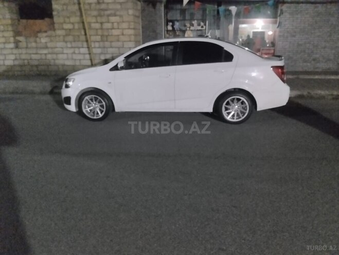Chevrolet Aveo 2012, 404,734 km - 1.4 l - Quba
